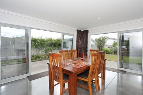 Photo of property in 25 Poplar Grove, Feilding, 4702
