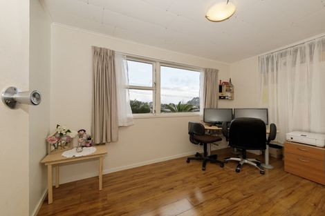 Photo of property in 218 Glengarry Road, Glen Eden, Auckland, 0602