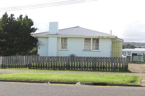 Photo of property in 61 Te Pene Avenue, Titahi Bay, Porirua, 5022