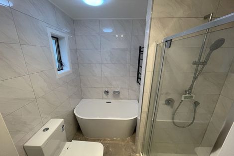 Photo of property in 1/143 Shakespeare Road, Milford, Auckland, 0620