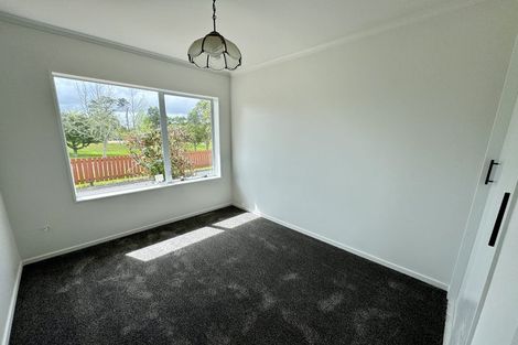 Photo of property in 6 Porter Avenue, Te Atatu South, Auckland, 0610