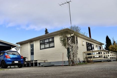 Photo of property in 60 Kiwi Road, Taihape, 4720