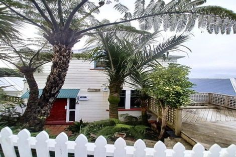 Photo of property in 14 Dorking Road, Brooklyn, Wellington, 6021