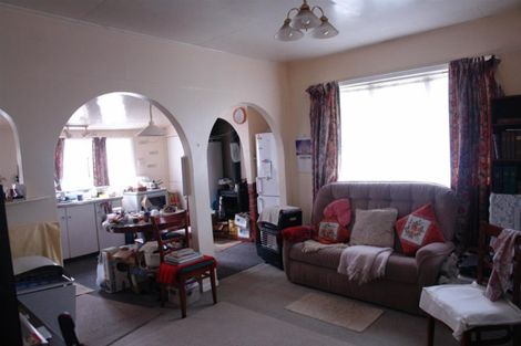 Photo of property in 12 Norfolk Street, Patea, 4520