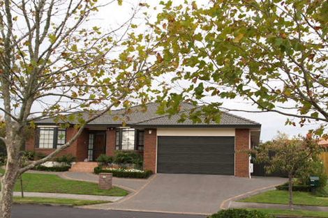 Photo of property in 11 Arrathorne Place, Northpark, Auckland, 2013