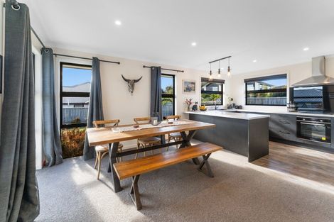 Photo of property in 32 Katania Heights, Brightwater, 7022