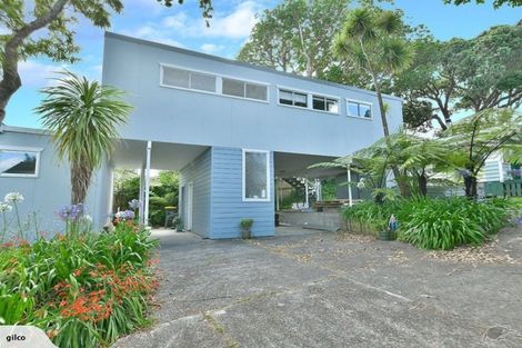 Photo of property in 2/8 Rewi Street, Torbay, Auckland, 0630