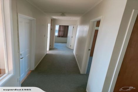 Photo of property in 49 Edgewater Drive, Pakuranga, Auckland, 2010