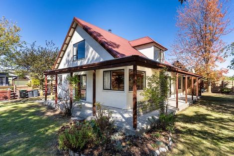 Photo of property in 33 Braemar Place, Twizel, 7901