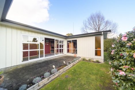 Photo of property in 11 Heatley Avenue, Hokowhitu, Palmerston North, 4410