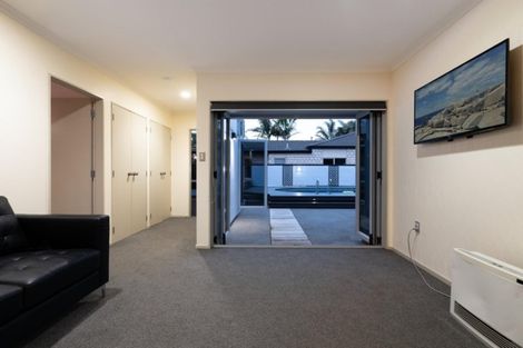 Photo of property in 28 Oreti Crescent, Papamoa Beach, Papamoa, 3118