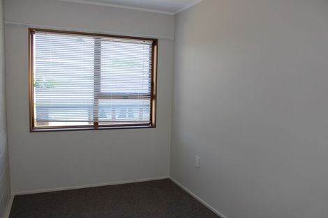 Photo of property in 1/68 Sorrel Crescent, Bucklands Beach, Auckland, 2012