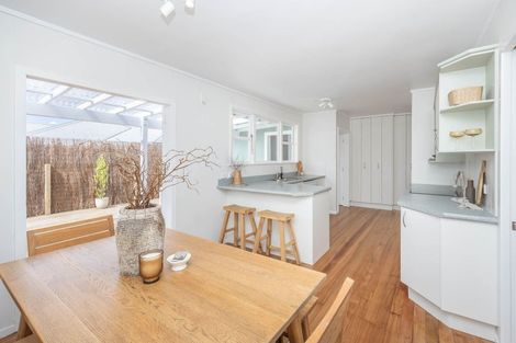 Photo of property in 16 Portal Crescent, Beerescourt, Hamilton, 3200