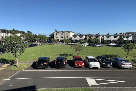 Photo of property in 5/1 Opito Way, East Tamaki, Auckland, 2013