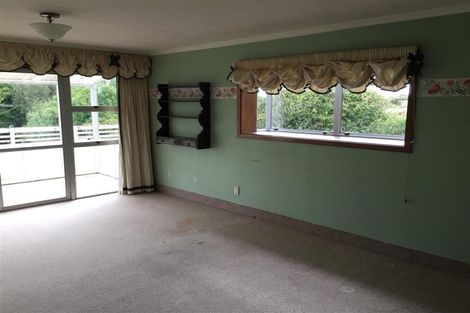 Photo of property in 128 Oteramika Road, Seaward Bush, Invercargill, 9871