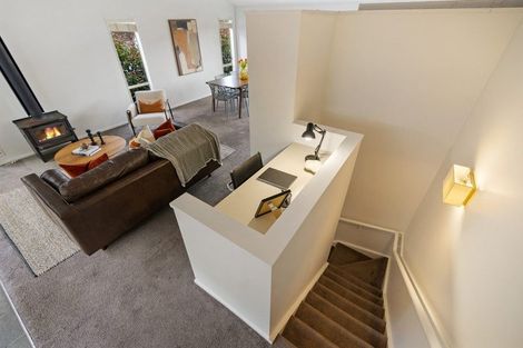 Photo of property in 2a Bird Place, Fernhill, Queenstown, 9300