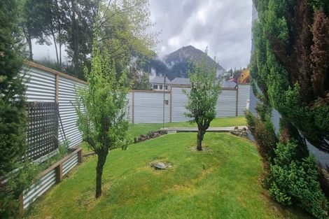 Photo of property in 32 Sydney Street, Queenstown, 9300
