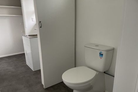 Photo of property in 15 Botanical Road, Takaro, Palmerston North, 4412