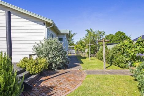 Photo of property in 59 Dublin Street, Martinborough, 5711