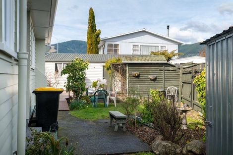 Photo of property in 2 Shelley Crescent, Stoke, Nelson, 7011