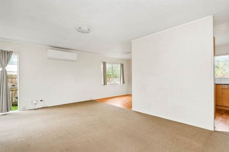 Photo of property in 1/3 Seddon Avenue, Papatoetoe, Auckland, 2104