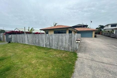 Photo of property in 65a Percy Road, Papamoa Beach, Papamoa, 3118