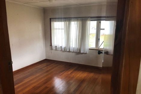 Photo of property in 82 Shakespeare Road, Milford, Auckland, 0620