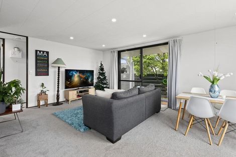 Photo of property in 17a Longstead Avenue, Papamoa Beach, Papamoa, 3118