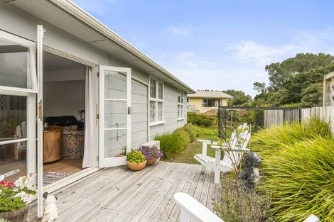 Photo of property in 49 Ratanui Road, Paraparaumu, 5032