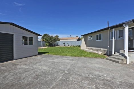 Photo of property in 17 Breadalbane Road, Havelock North, 4130