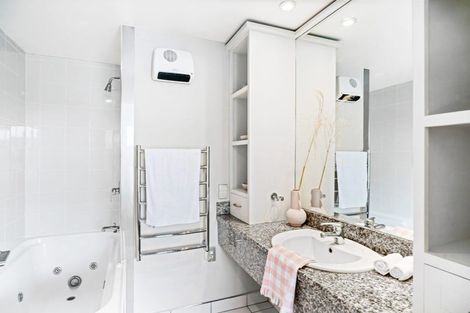 Photo of property in Breakfree Alpine Village, 19/643 Frankton Road, Queenstown, 9300