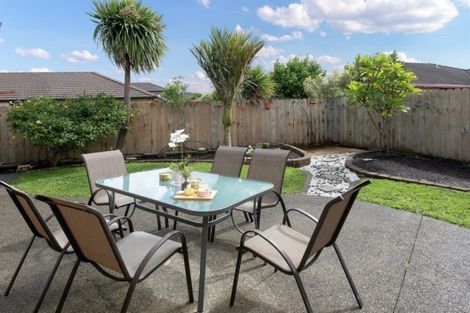 Photo of property in 6 Kilbaha Close, East Tamaki, Auckland, 2013