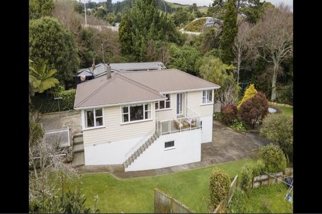 Photo of property in 3 South Street, Tawa, Wellington, 5028