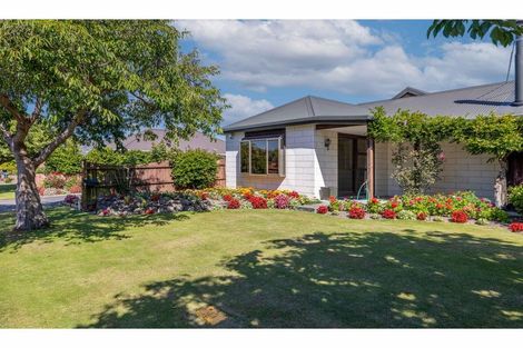 Photo of property in 17 Kingsbury Avenue, Rangiora, 7400