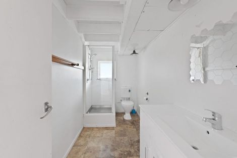 Photo of property in 21 Patons Road, Howick, Auckland, 2014