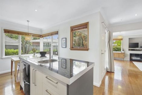 Photo of property in 8 Trist Place, Edgeware, Christchurch, 8013