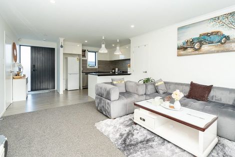 Photo of property in 49 Te Tiireke Drive, Glenview, Hamilton, 3206