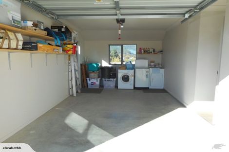 Photo of property in 32 Speldhurst Grove, Stokes Valley, Lower Hutt, 5019
