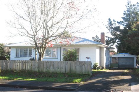 Photo of property in 16 Adams Road, Manurewa, Auckland, 2102