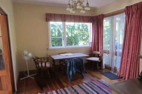 Photo of property in 20 Ranui Terrace, Tawa, Wellington, 5028