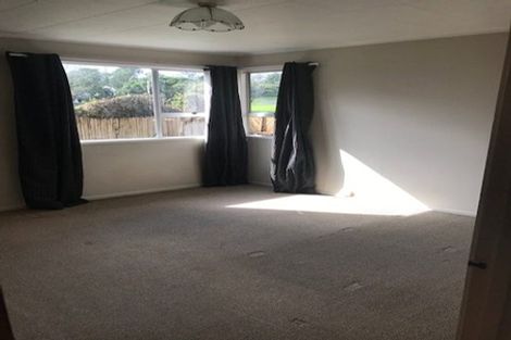 Photo of property in 7 Devonshire Road, Unsworth Heights, Auckland, 0632