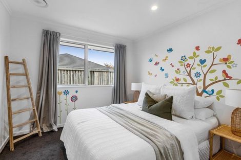 Photo of property in 18 Wallace Crescent, Prebbleton, 7604