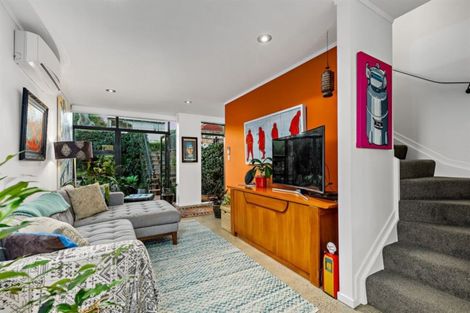 Photo of property in 4/16 Huron Street, Takapuna, Auckland, 0622