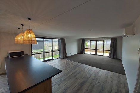 Photo of property in 35 Cheltenham Road, Lower Shotover, Queenstown, 9304