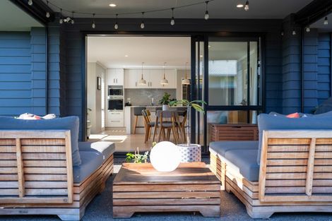 Photo of property in 33 Rose Leigh Drive, Cambridge, 3434