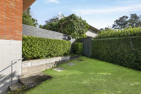Photo of property in 127-127a Gowing Drive, Meadowbank, Auckland, 1072