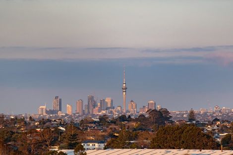 Photo of property in 2 Platinum Rise, Ranui, Auckland, 0612