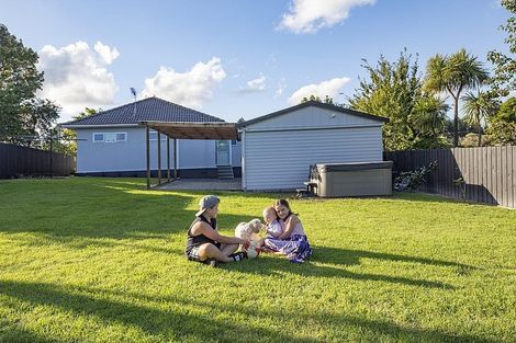 Photo of property in 4 Bethells Road, Waitakere, Auckland, 0816