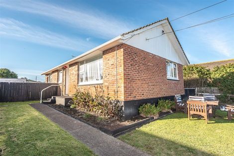 Photo of property in 180 Puriri Street, Castlecliff, Whanganui, 4501