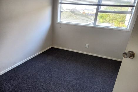 Photo of property in 2/1 Griffen Road, Mount Roskill, Auckland, 1041